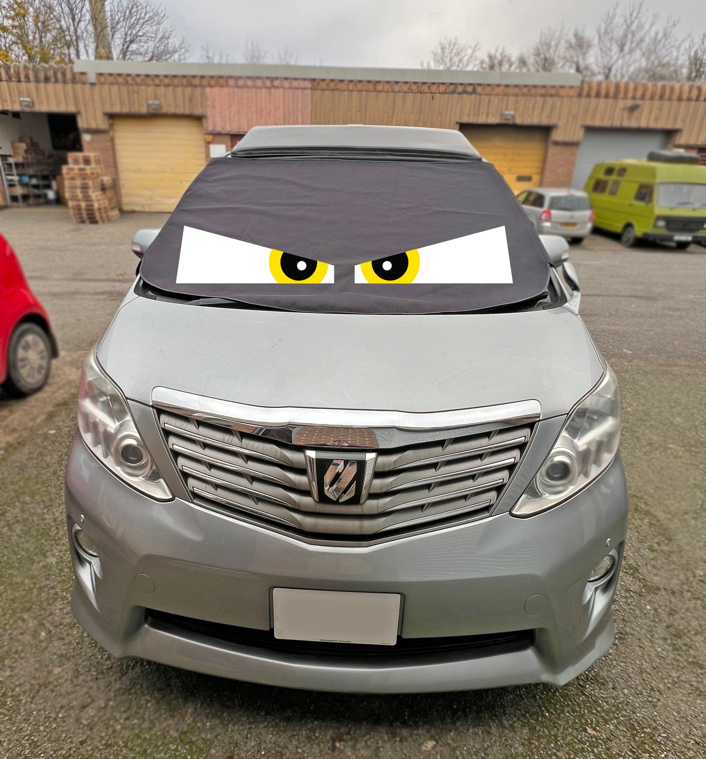 Toyota Alphard / Vellfire 2008-2015 Screen Cover - Arthur Eyes