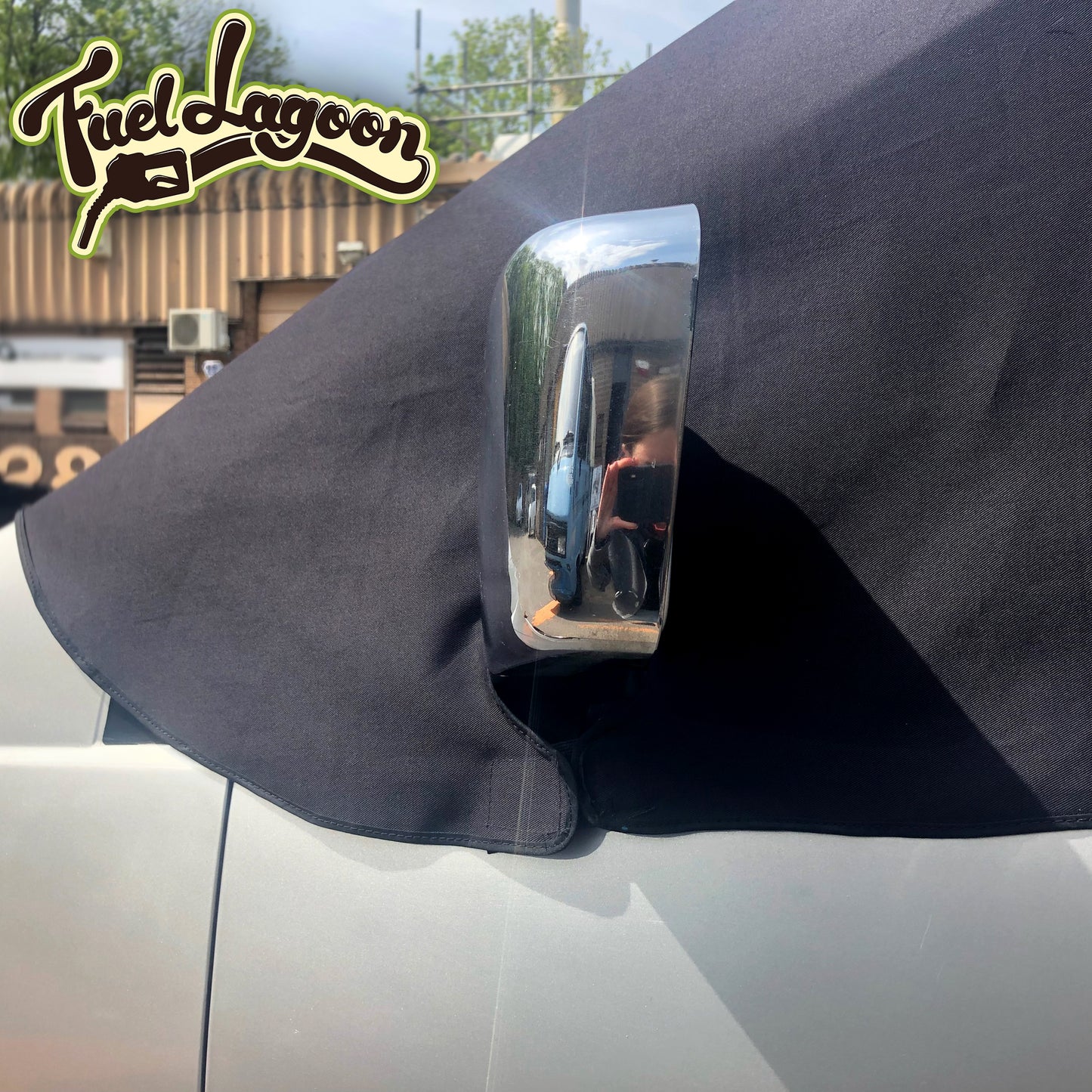 Nissan Elgrand E50 Screen Cover - Plain Deluxe