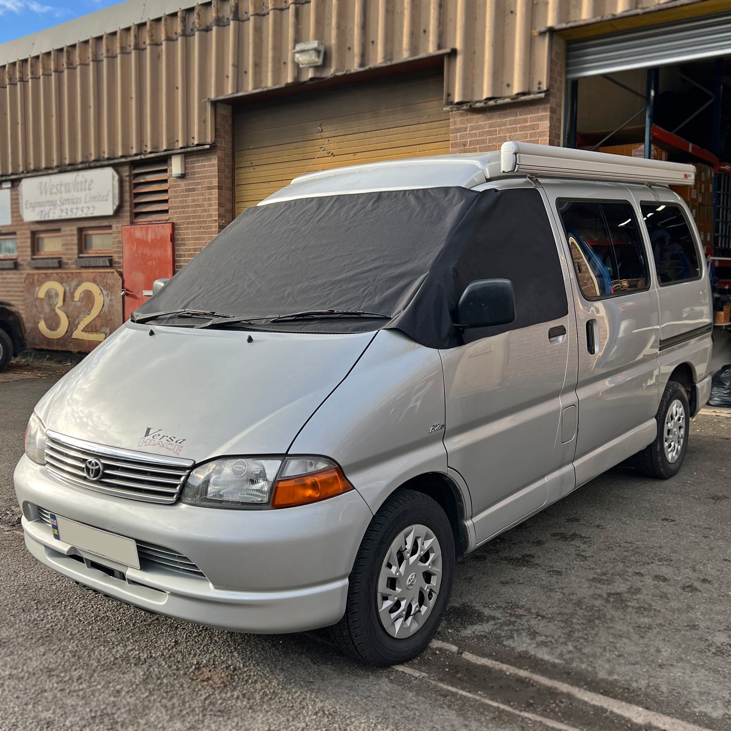 Toyota HiAce / Granvia - Deluxe Screen Cover