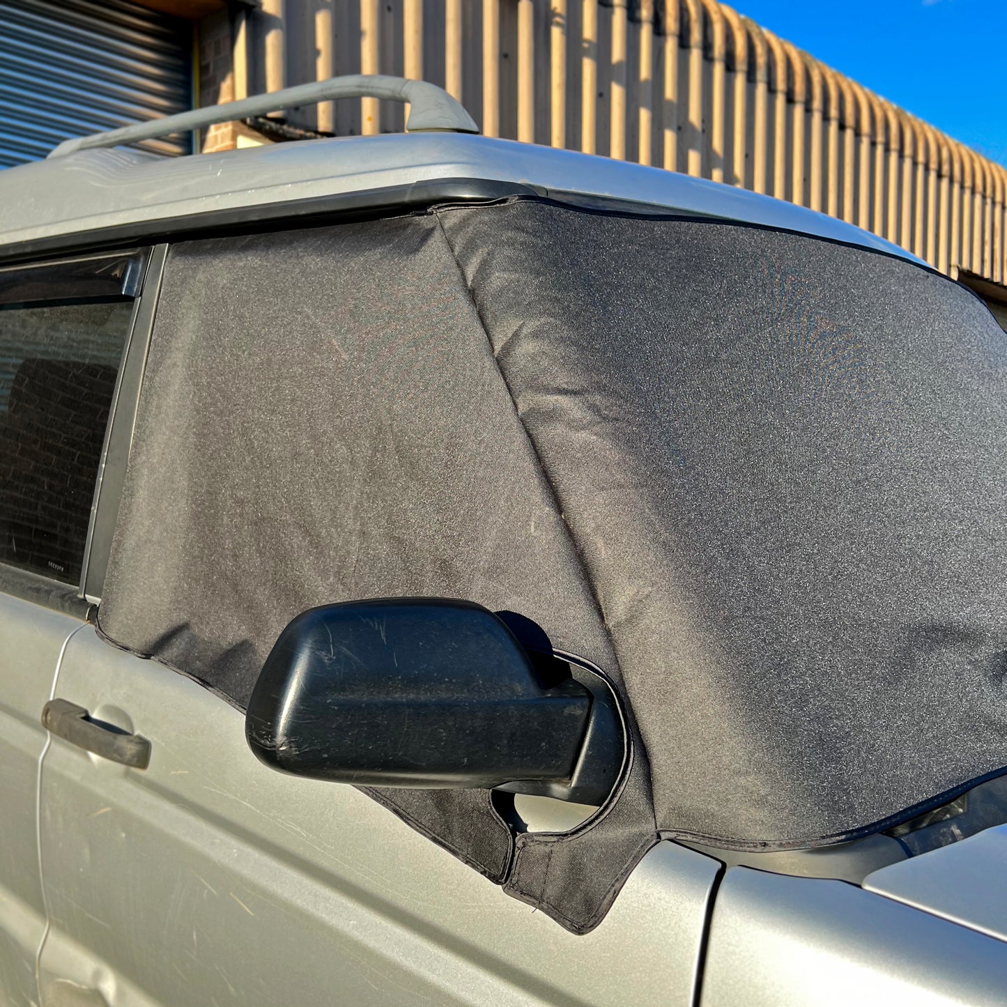 Land Rover Discovery 2 - Deluxe Screen Cover