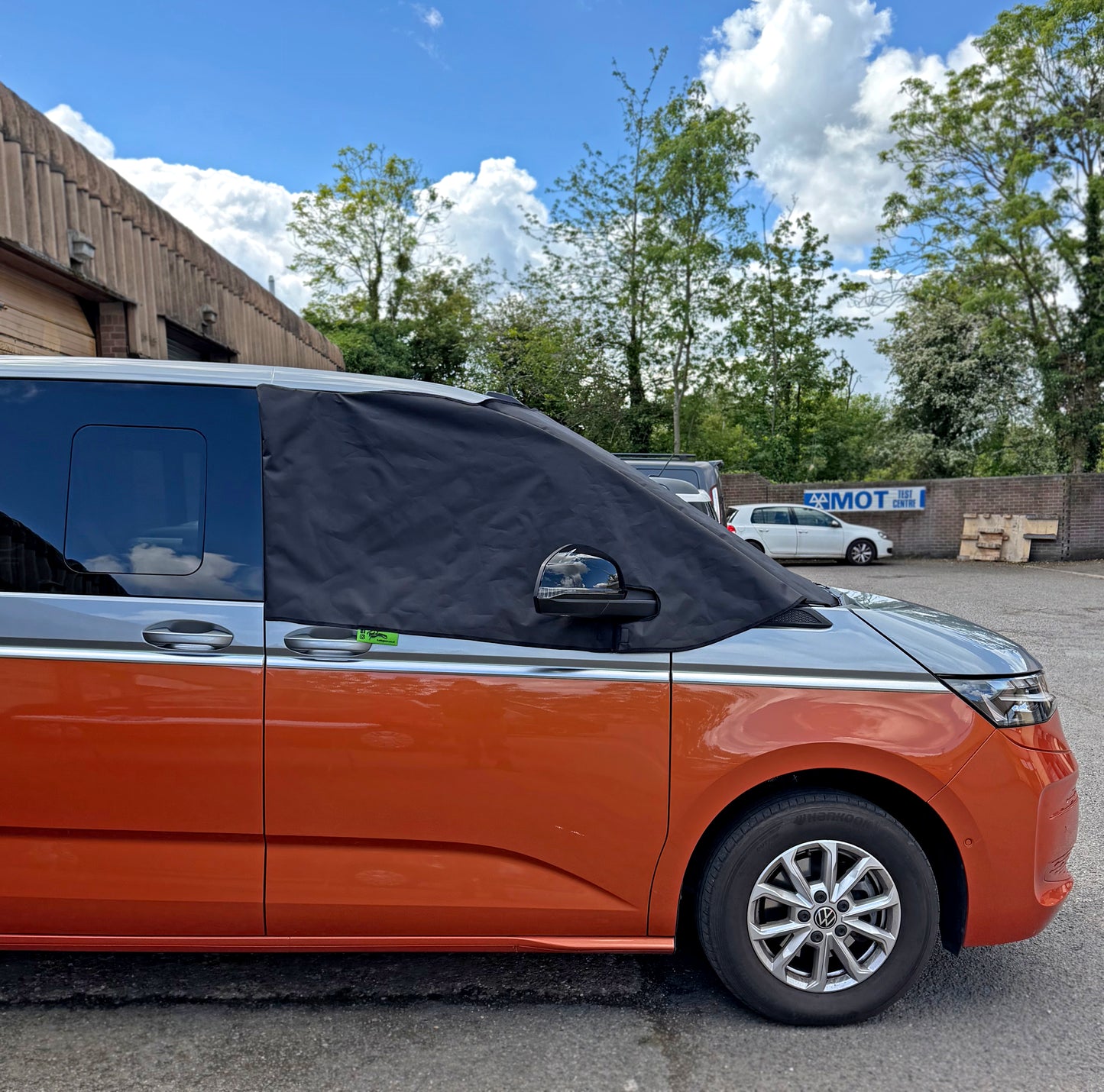VW Multivan Screen Cover Eyes - James