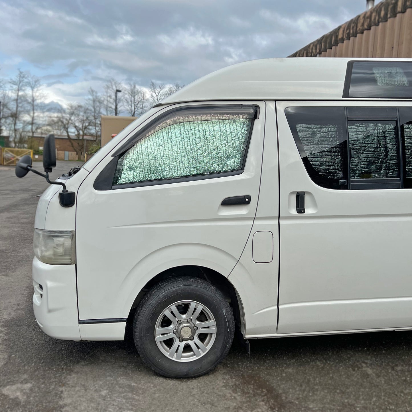 Toyota HiAce (Japanese Import) - Thermal Screens