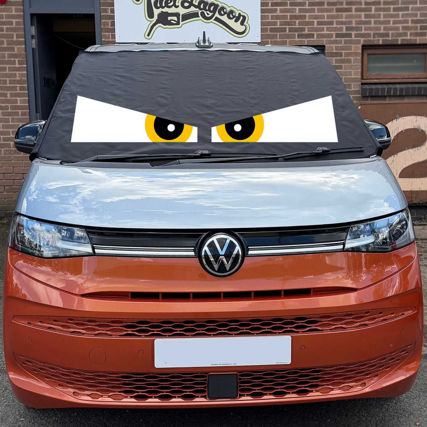 VW Multivan Screen Cover Eyes - Arthur