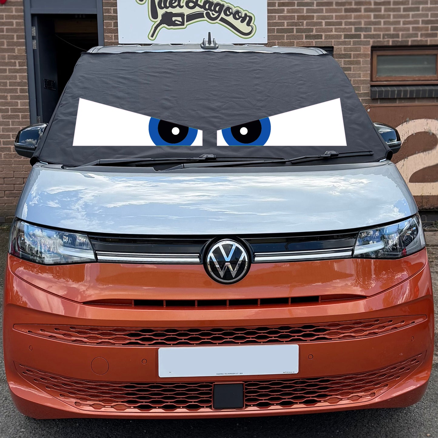 VW Multivan Screen Cover Eyes - Arthur