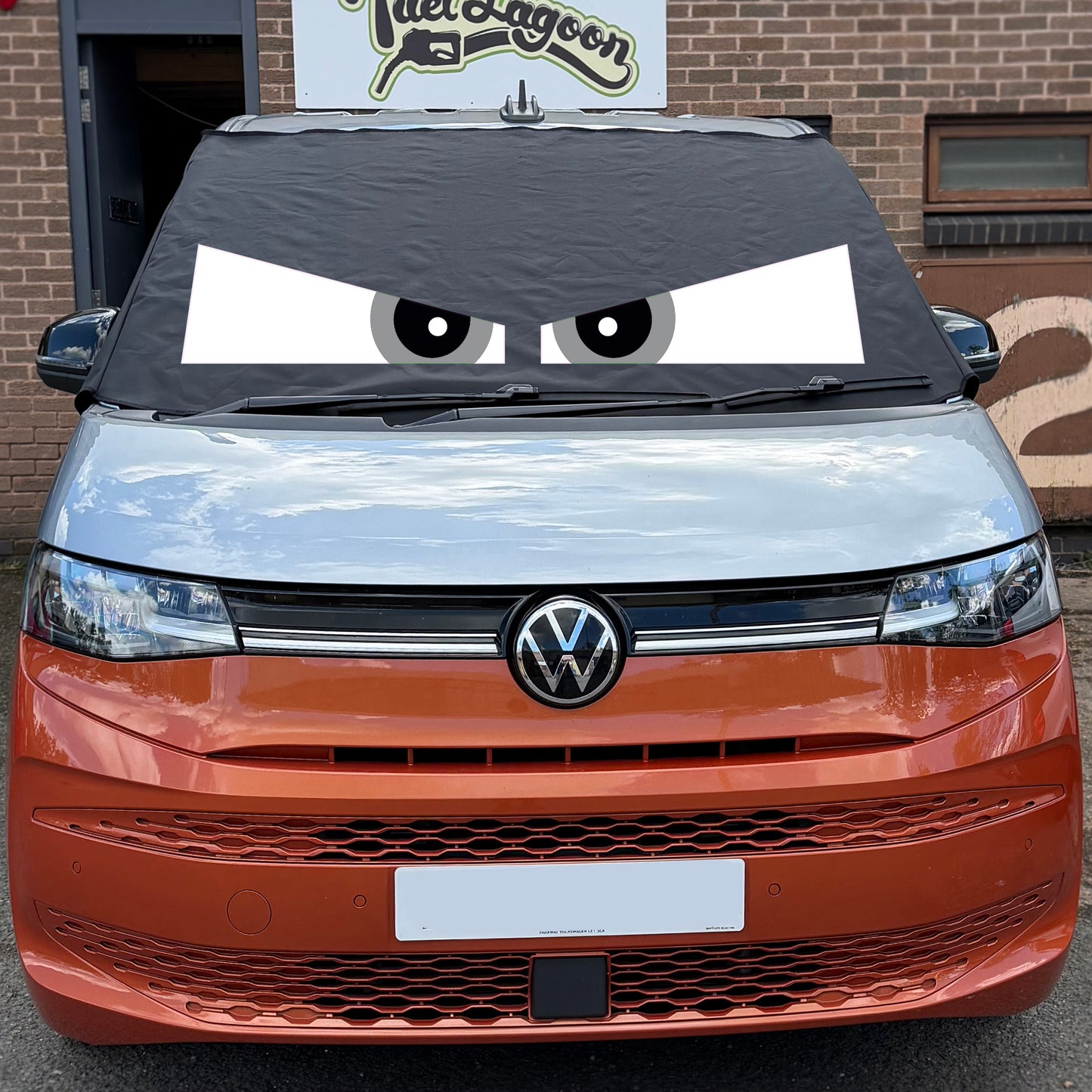VW Multivan Screen Cover Eyes - Arthur