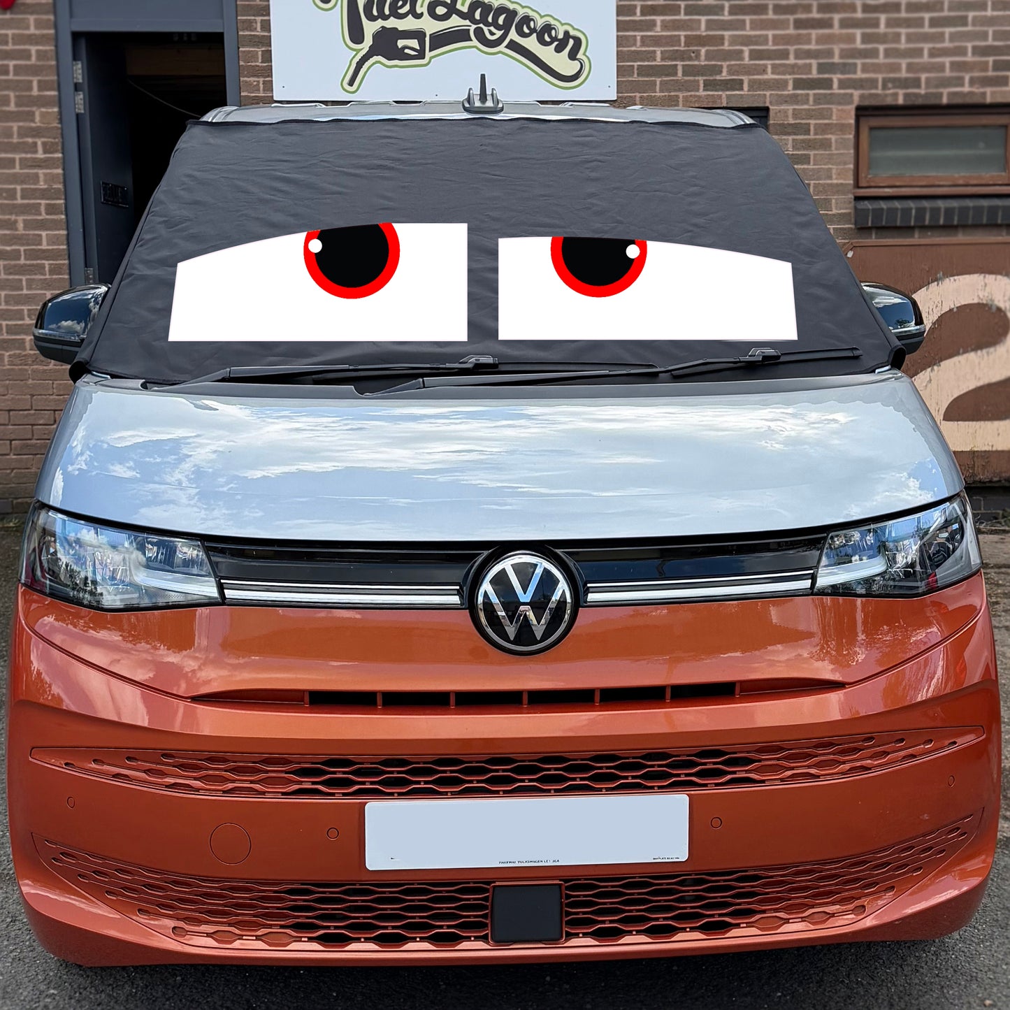 VW Multivan Screen Cover Eyes - James