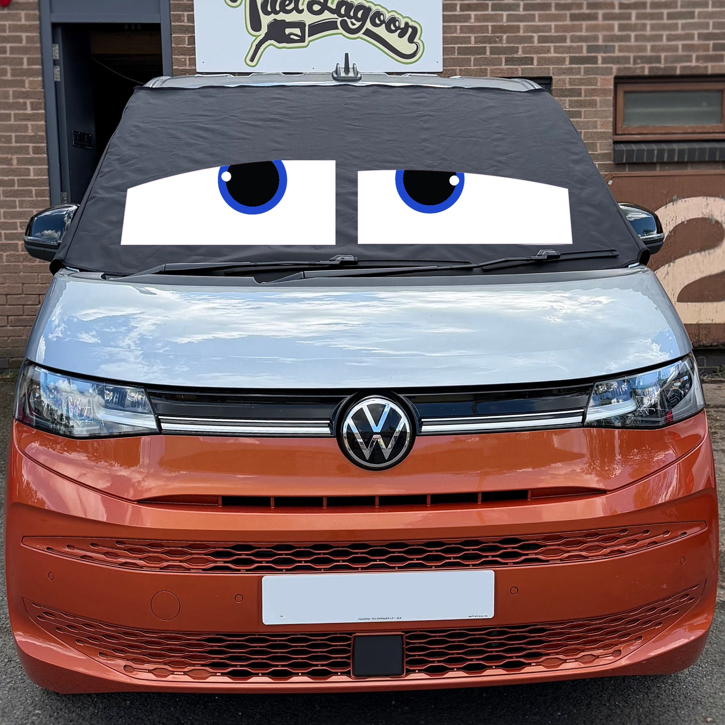 VW Multivan Screen Cover Eyes - James