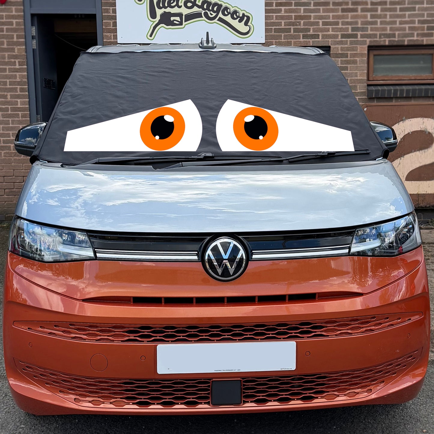 VW Multivan Screen Cover Eyes - Sid