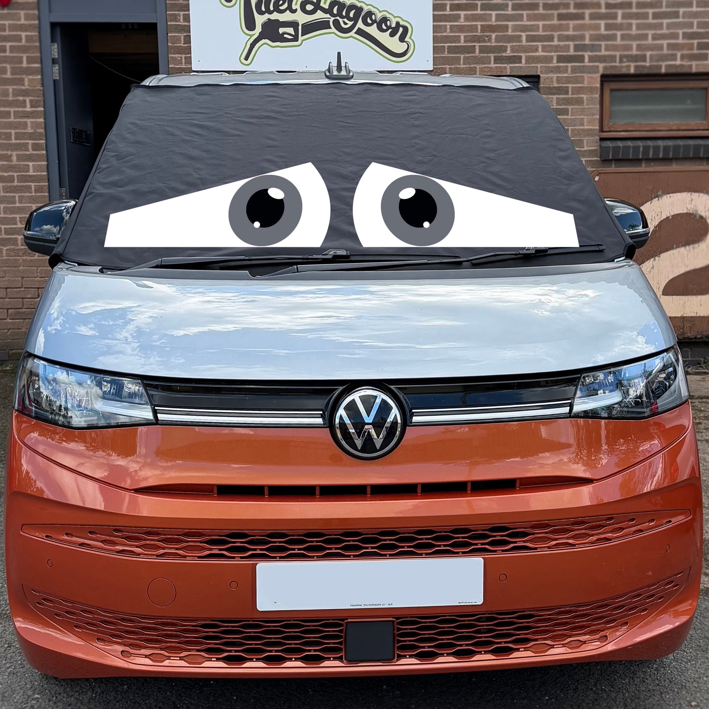 VW Multivan Screen Cover Eyes - Sid