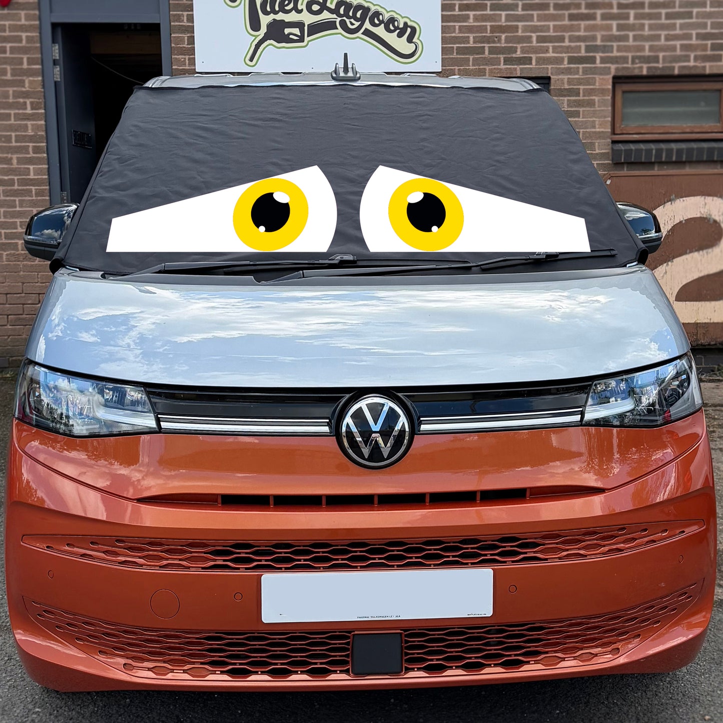 VW Multivan Screen Cover Eyes - Sid