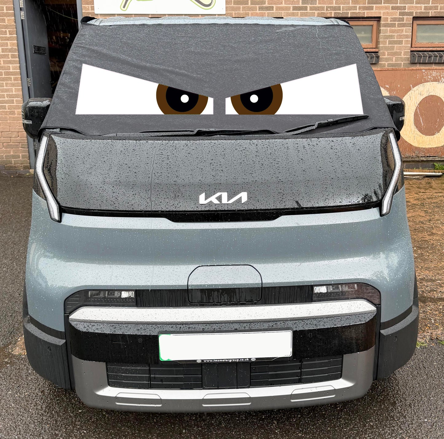 KIA PV5 Screen Cover - Arthur Eyes
