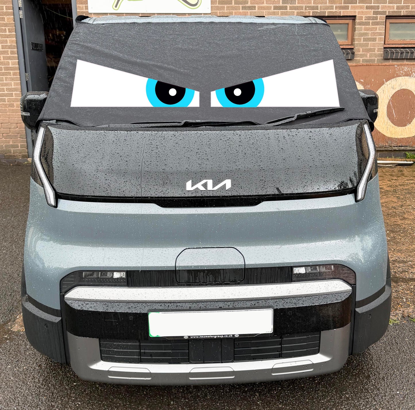 KIA PV5 Screen Cover - Arthur Eyes