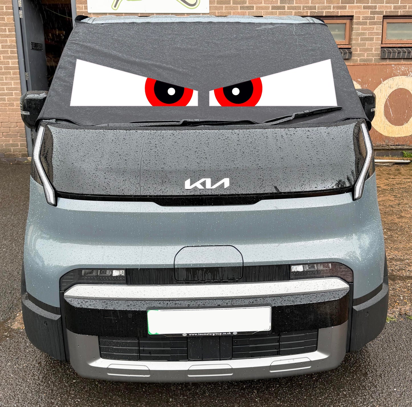 KIA PV5 Screen Cover - Arthur Eyes