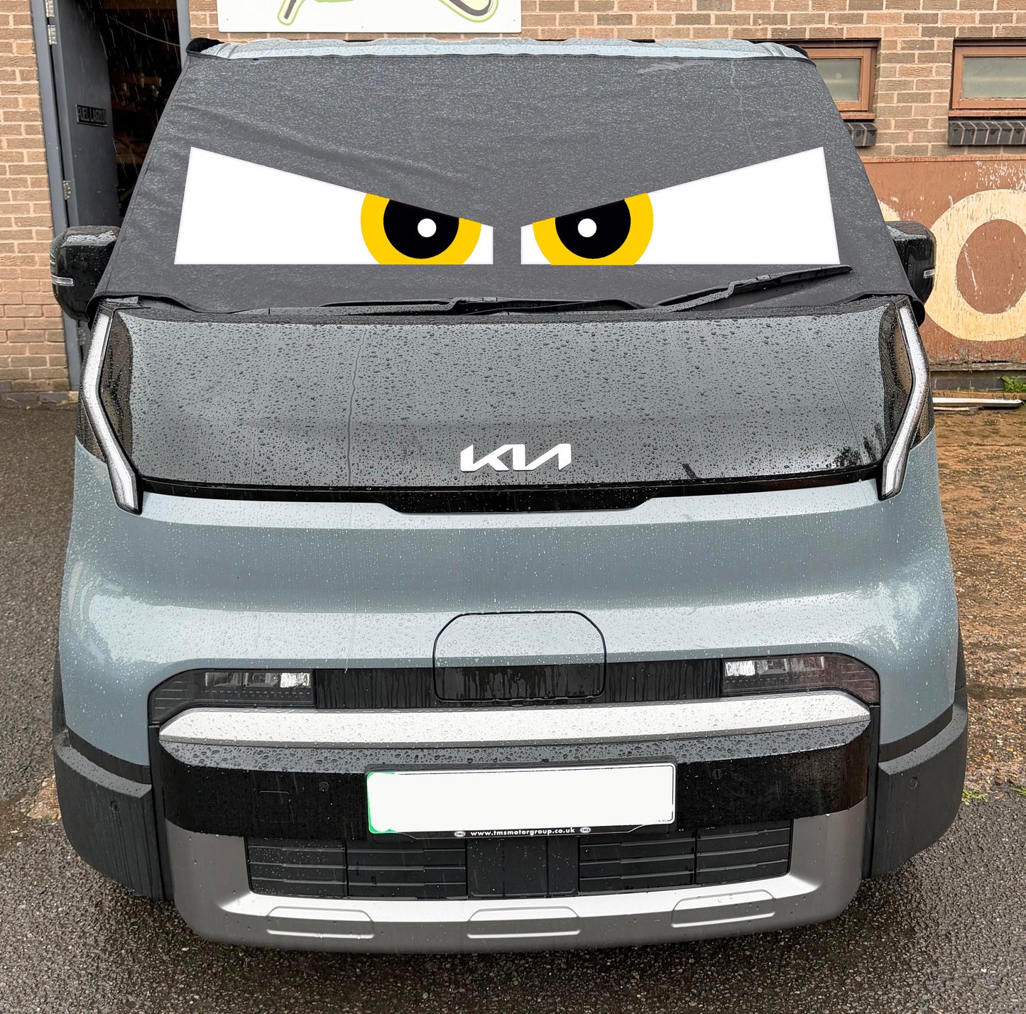 KIA PV5 Screen Cover - Arthur Eyes