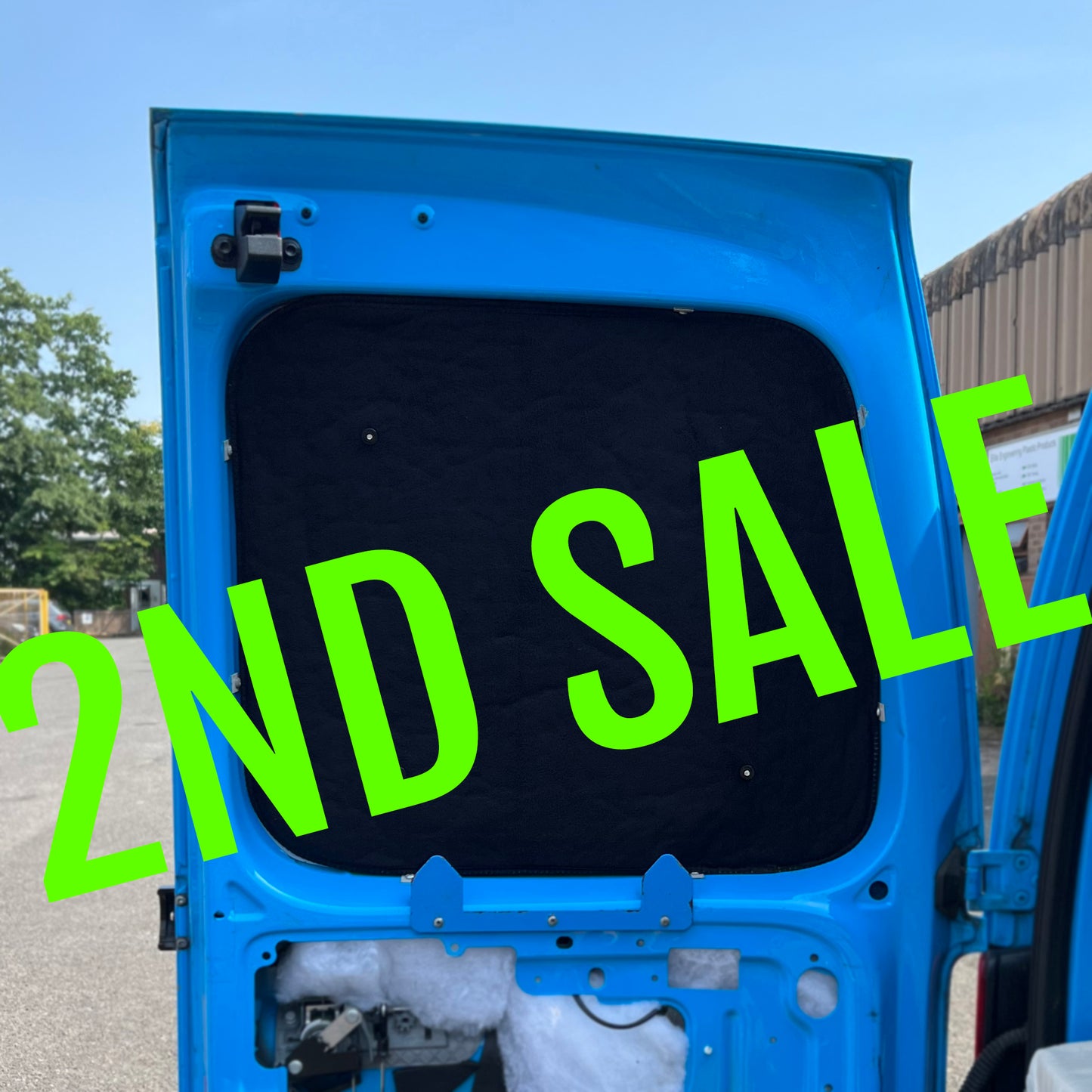 SALE 2nds VW Caddy 03-20 Thermal Barn Door Window Blind