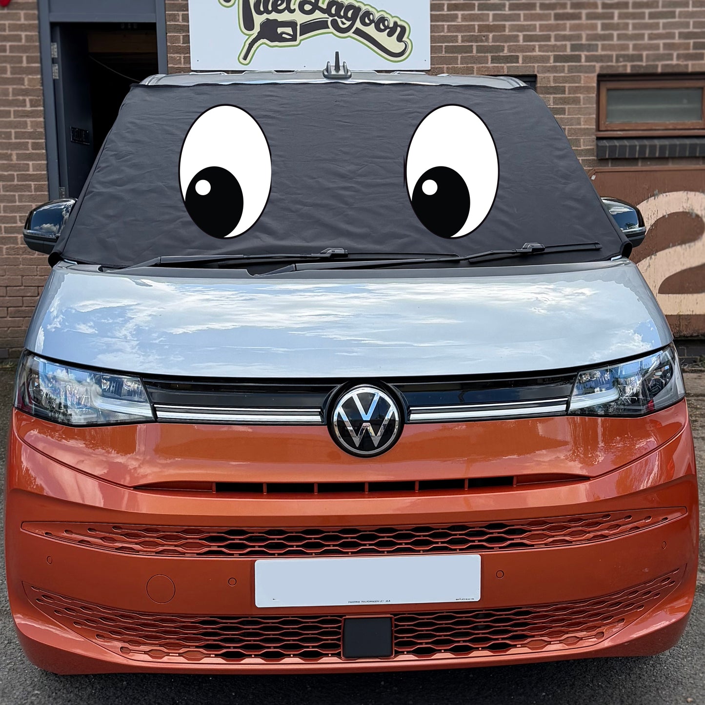 VW Multivan Screen Cover Eyes - Felix
