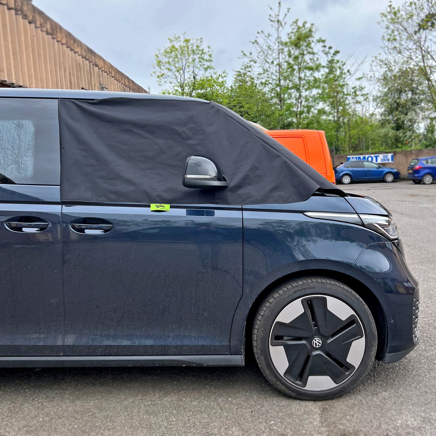 ID BUZZ Screen Wrap - Rocky Eyes