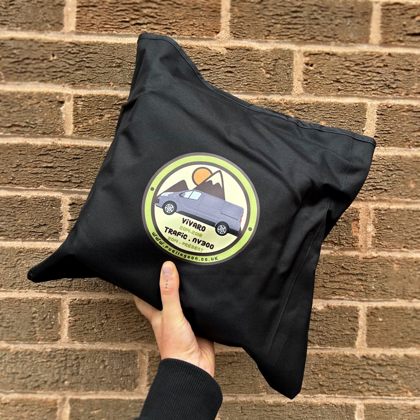 Vivaro, Trafic, Talento, NV300 2015+ Screen Cover - Flo Eyes