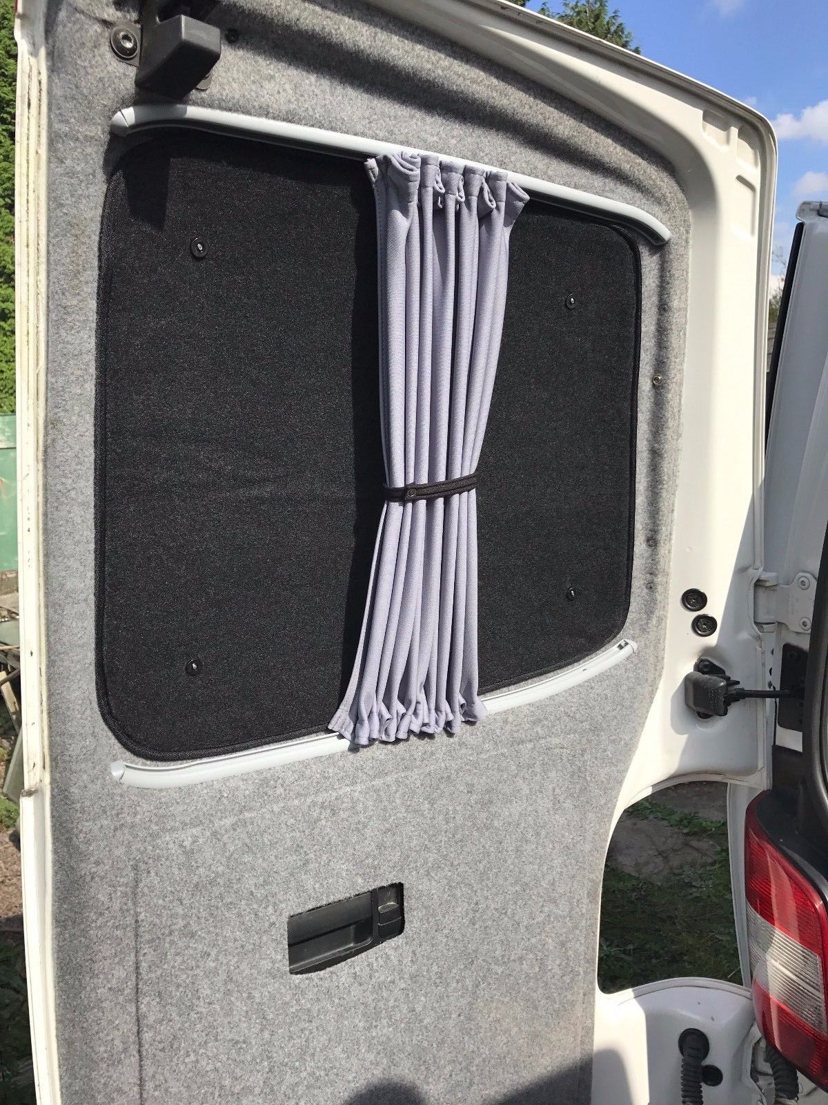 VW Caddy - Thermal Screens